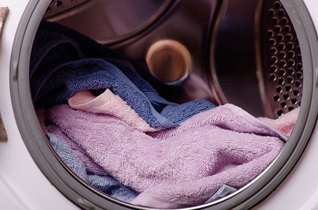 A medida que vas lavando esas toallas que tanto te gustan es posible que pierdan la suavidad toma nota de estos trucos