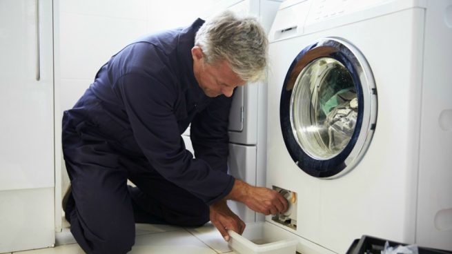 Cómo limpiar la lavadora y eliminar la cal y los malos olores