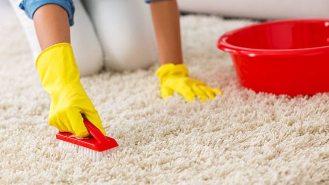 Cómo limpiar una alfombra de manera correcta paso a paso