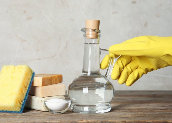 Cómo usar el vinagre para la limpieza. 15 usos del vinagre que desconoces