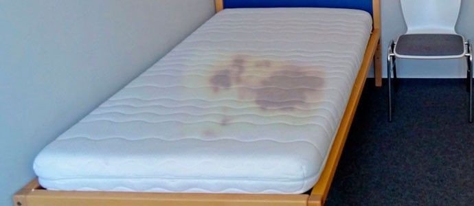 Cómo limpiar un colchón: Elimina diferentes tipos de manchas paso a paso