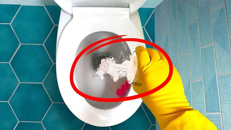 ¿Cómo limpiar baños con sal?
