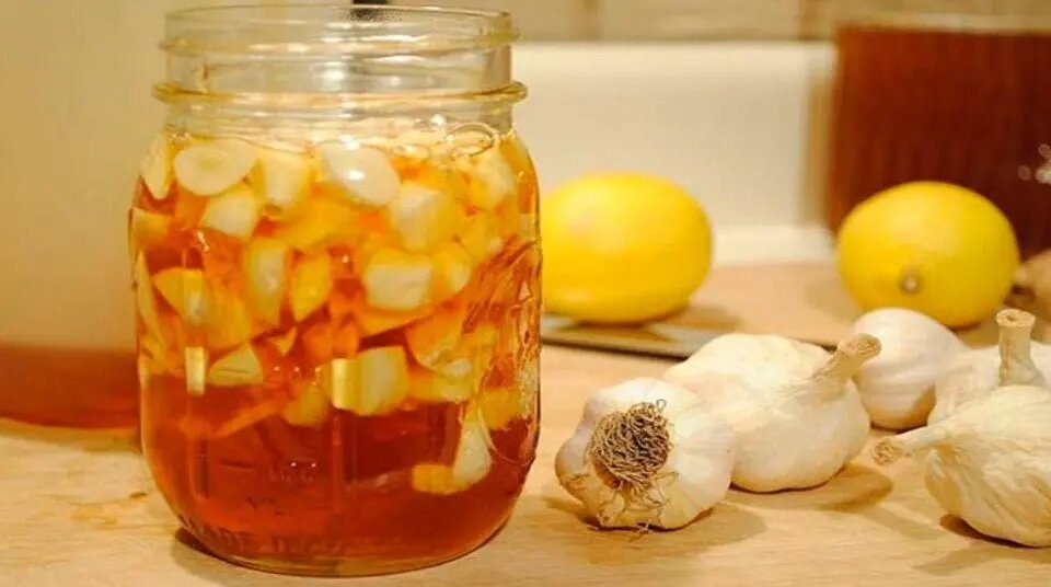 Use limón, jengibre y ajo para curar las arterias obstruidas, el colesterol, las infecciones y el resfriado