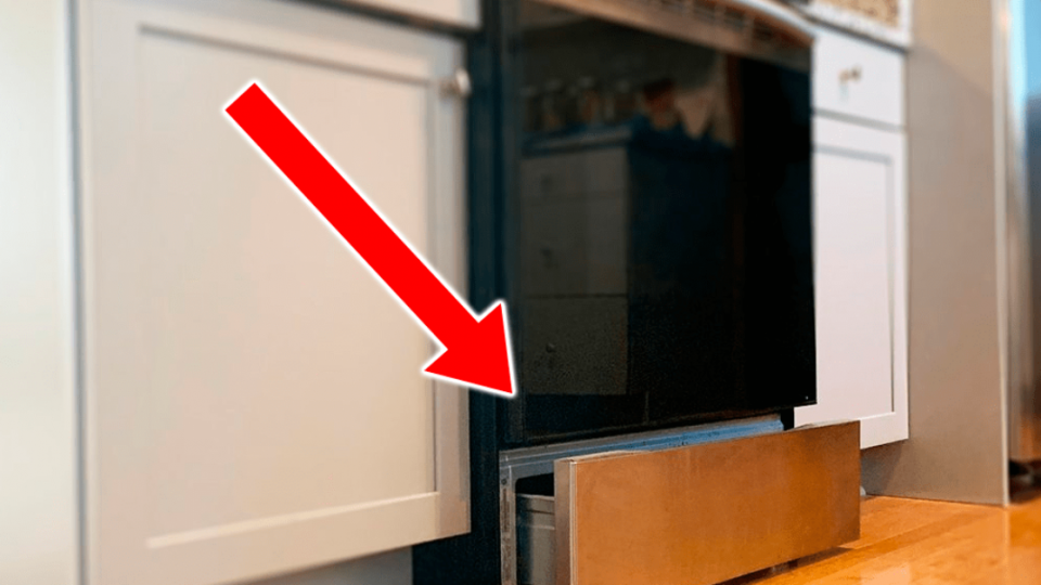 Cajón debajo del horno: ¿para qué sirve realmente?
