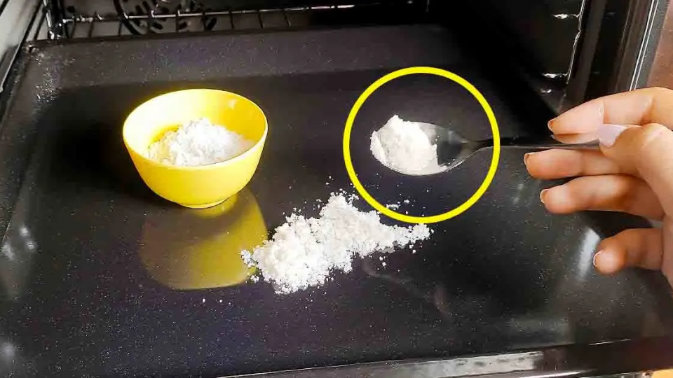 ¿Cómo limpiar el horno rápido y sin esfuerzo con el truco de la sal?