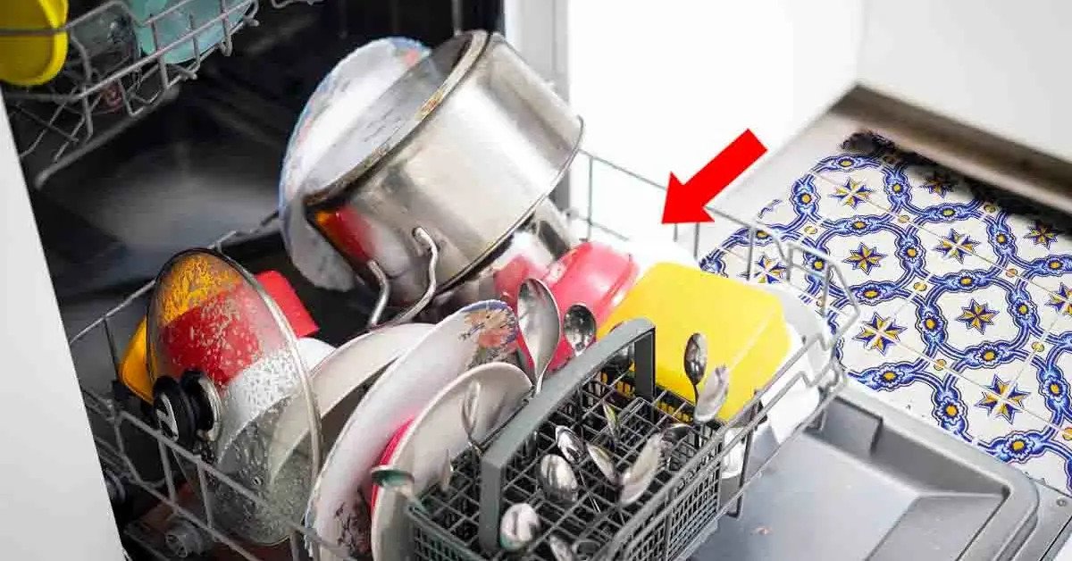 No vuelvas a cometer este error antes de poner los platos en el lavavajillas