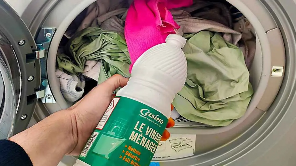 ¿Por qué la ropa huele mal incluso después del lavado? 5 remedios naturales para que siempre esté fragante