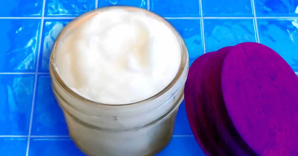 Aquí se explica cómo utilizar el aceite de coco para embellecer el rostro y la piel