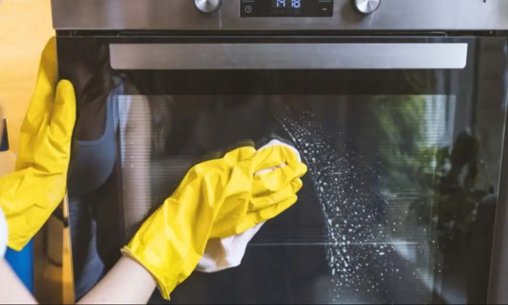 ¿Cómo limpiar a fondo el horno para eliminar la suciedad persistente? 3 consejos simples y efectivos