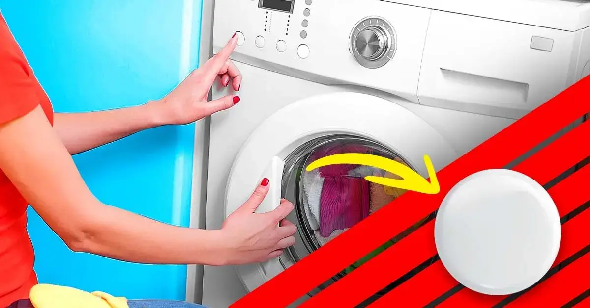El botón secreto de la lavadora tiene una función muy útil. Mejora el lavado de la ropa.