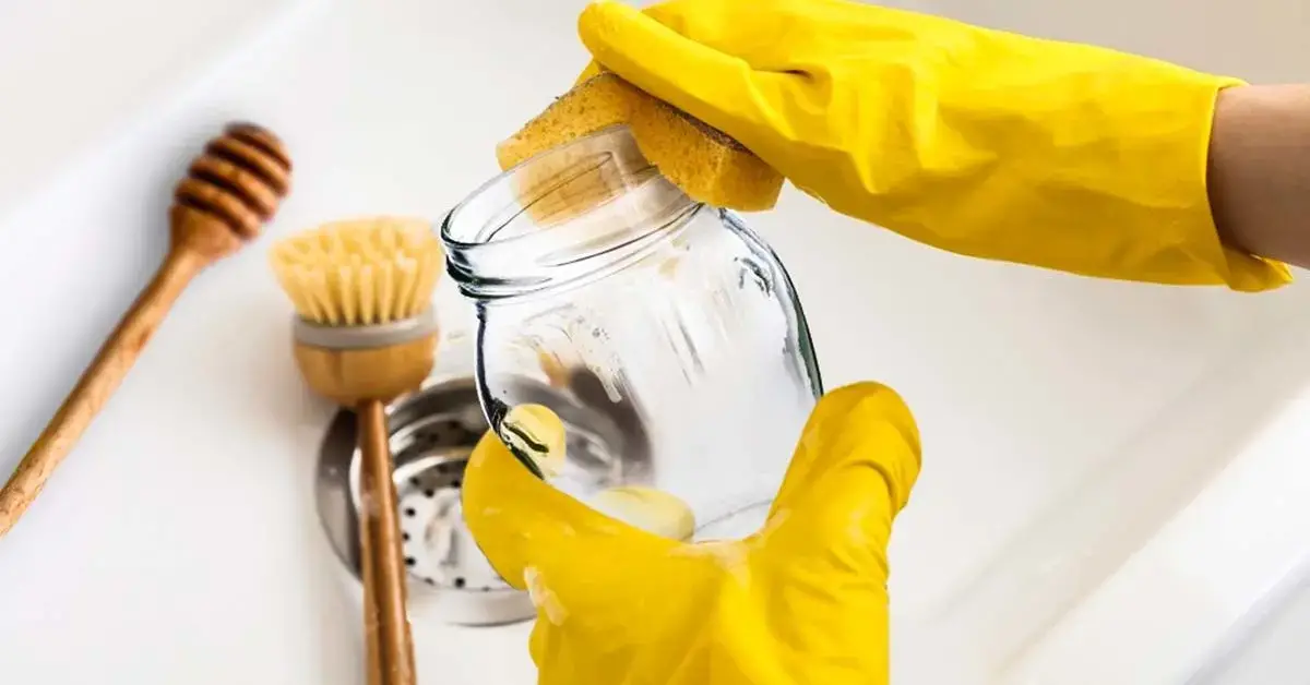 ¿Por qué hay que lavar bien el tarro de miel antes de tirarlo?