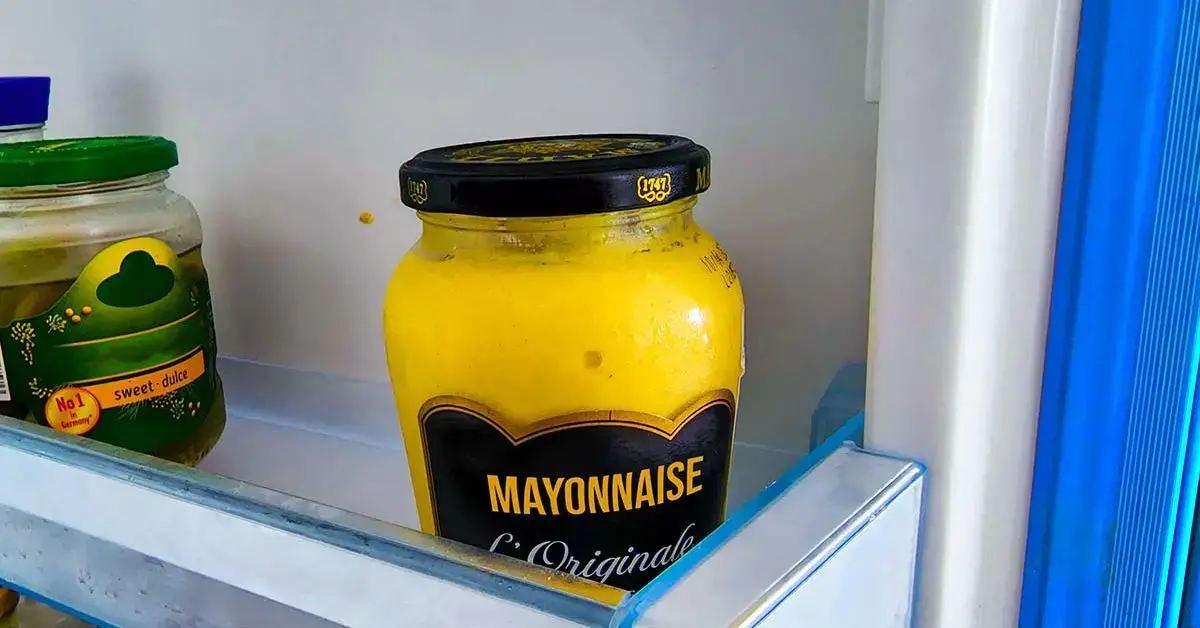 ¿Guardas mayonesa en la puerta del refrigerador? El error de no volver a cometer
