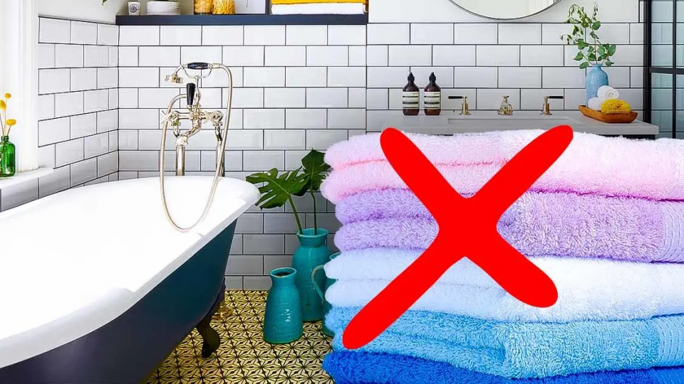 ¿Por qué no se recomienda guardar toallas en el baño? Muchos cometen este error