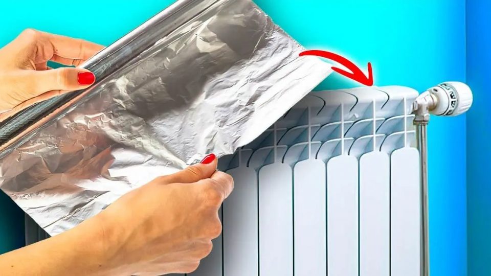 Pon papel de aluminio en el radiador: ahorras mucho en tus facturas
