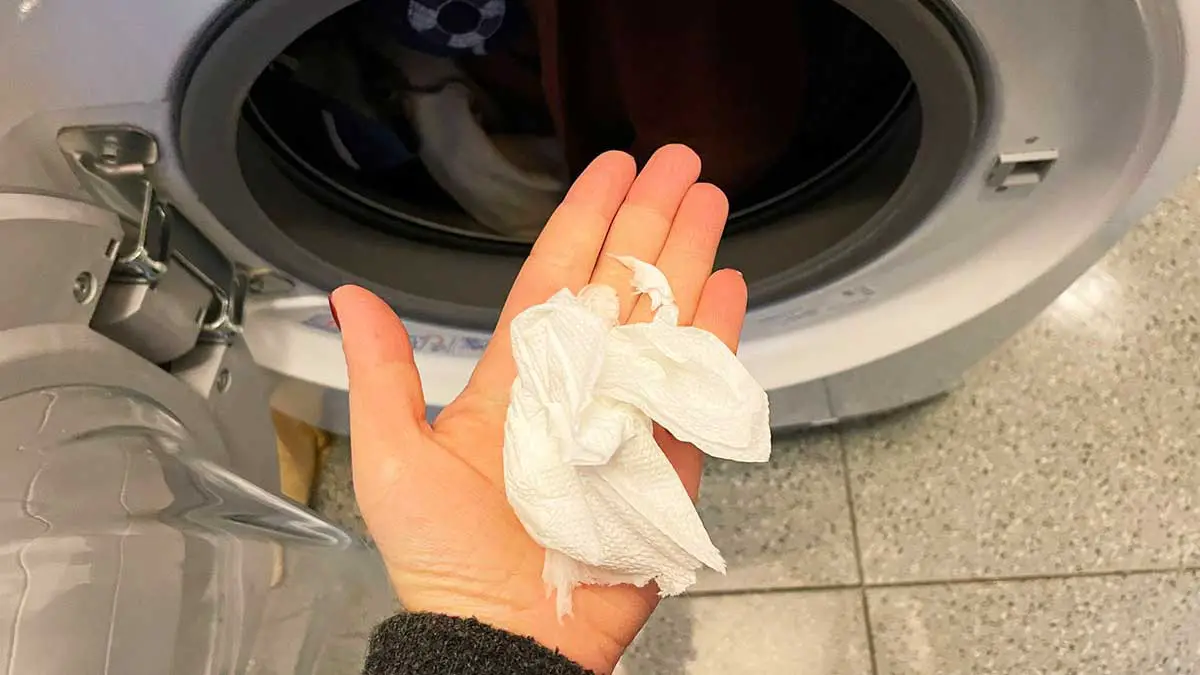 10 errores comunes que cometen las personas al lavar su ropa en la lavadora