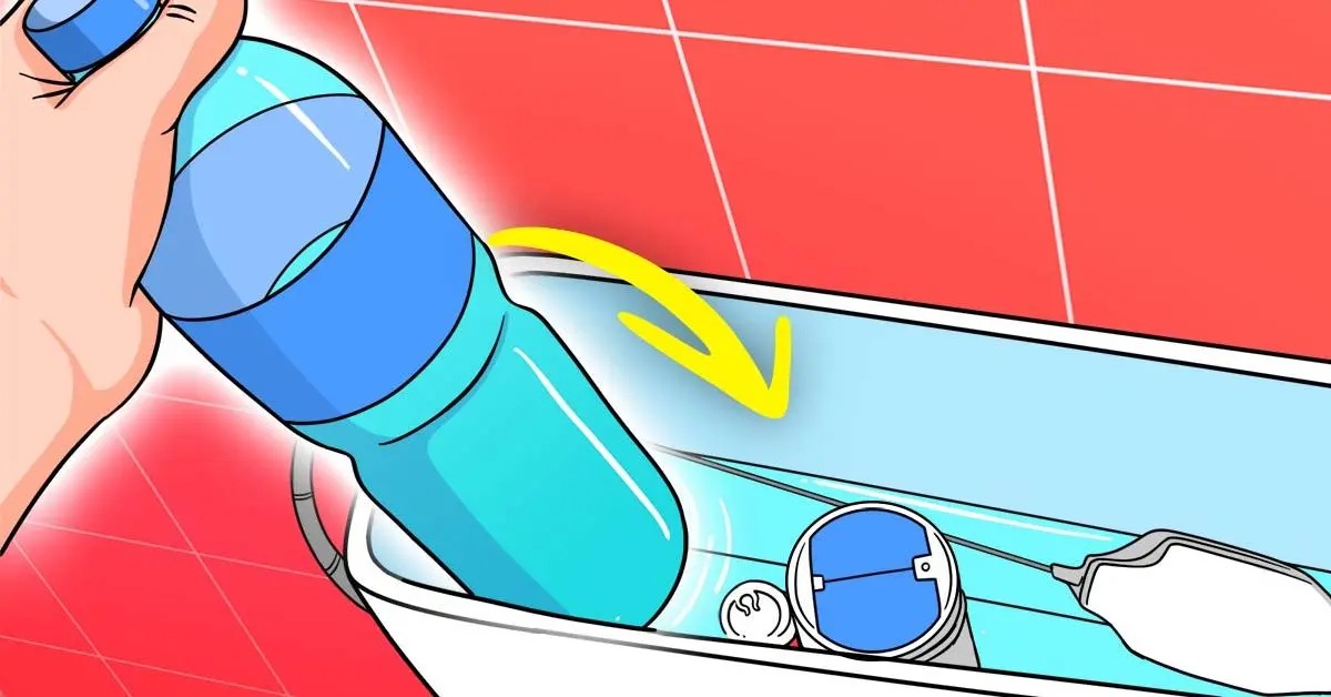 Pon una botella de agua en la cisterna del váter: el truco genial para ahorrar mucho dinero