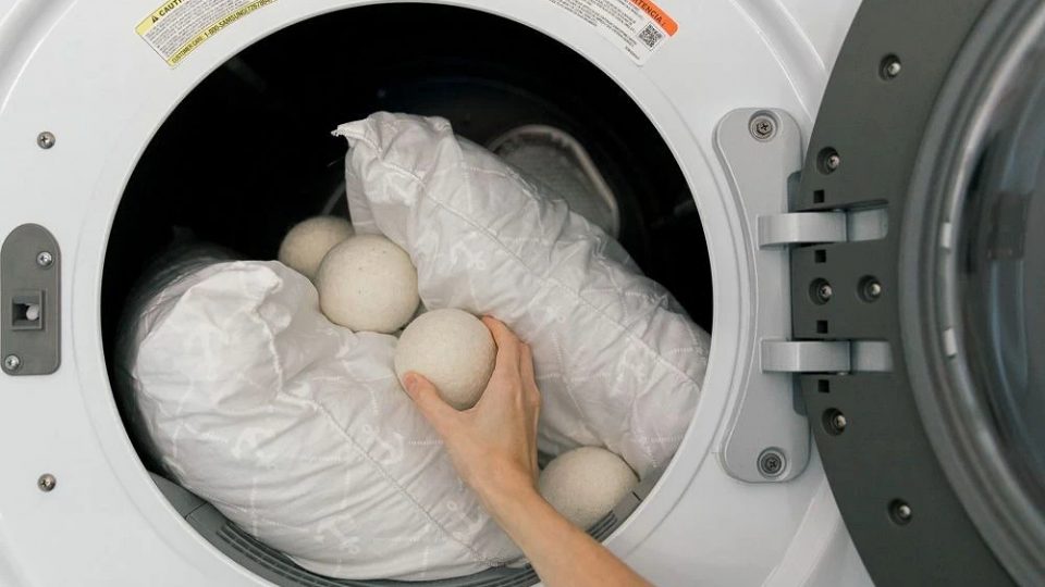 Cómo lavar las almohadas de forma natural