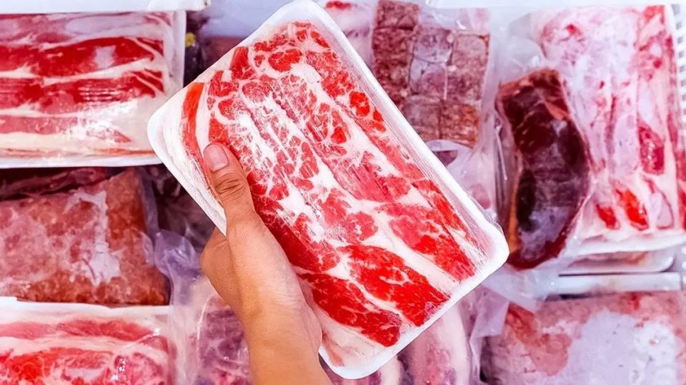 ¿Qué significa la aparición de manchas blancas en la carne congelada? ¿Qué error estás cometiendo en realidad?