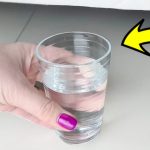 Pon siempre 1 vaso de agua debajo de la cama: qué pasaría durante la noche