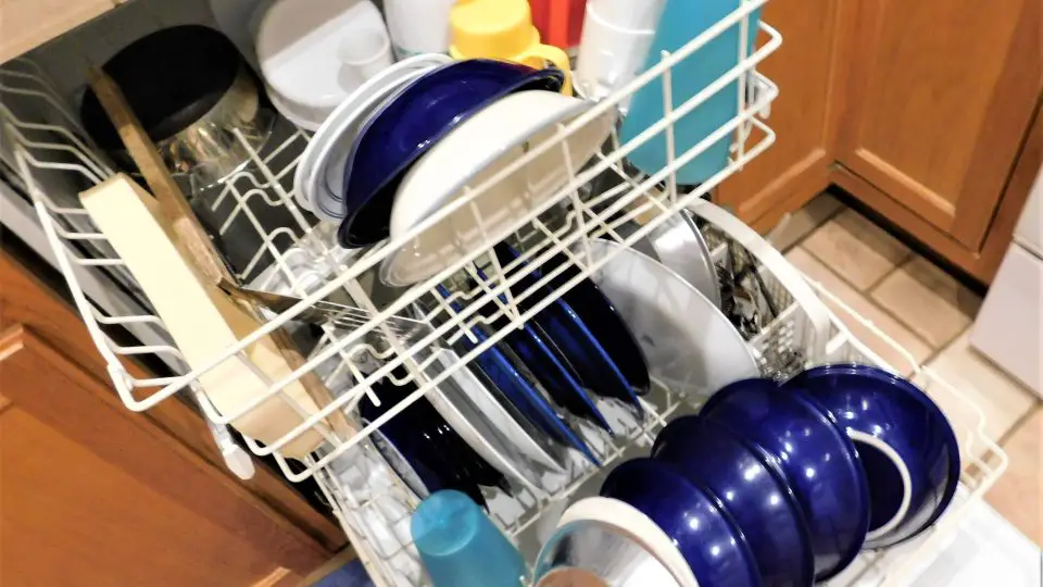 14 errores comunes que pueden arruinar tu lavavajillas y cómo evitarlos
