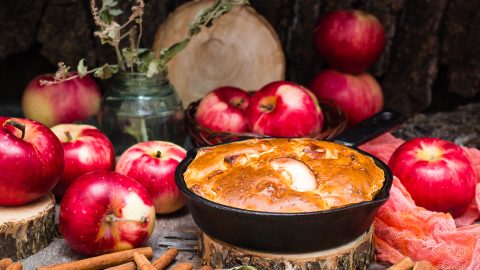 Pastel de manzana fácil para el otoño: dos maneras deliciosas
